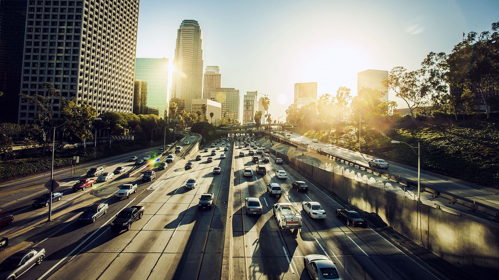 Traffic in Downtown LA in the context of managed lanes